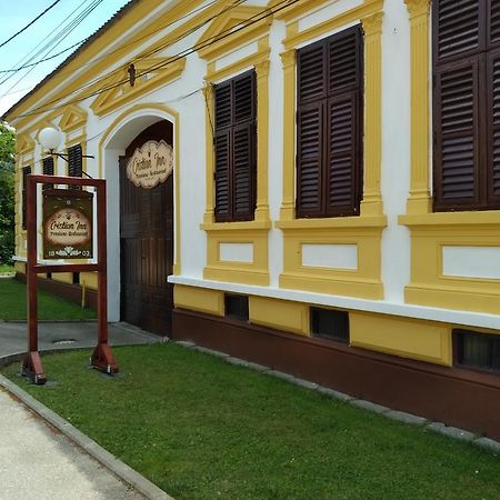 Cristian Inn Экстерьер фото