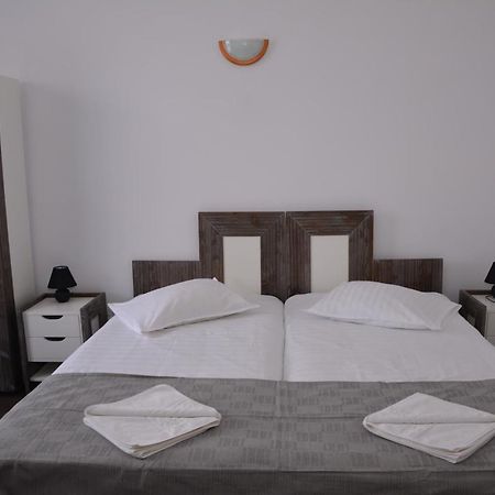 Cristian Inn Экстерьер фото