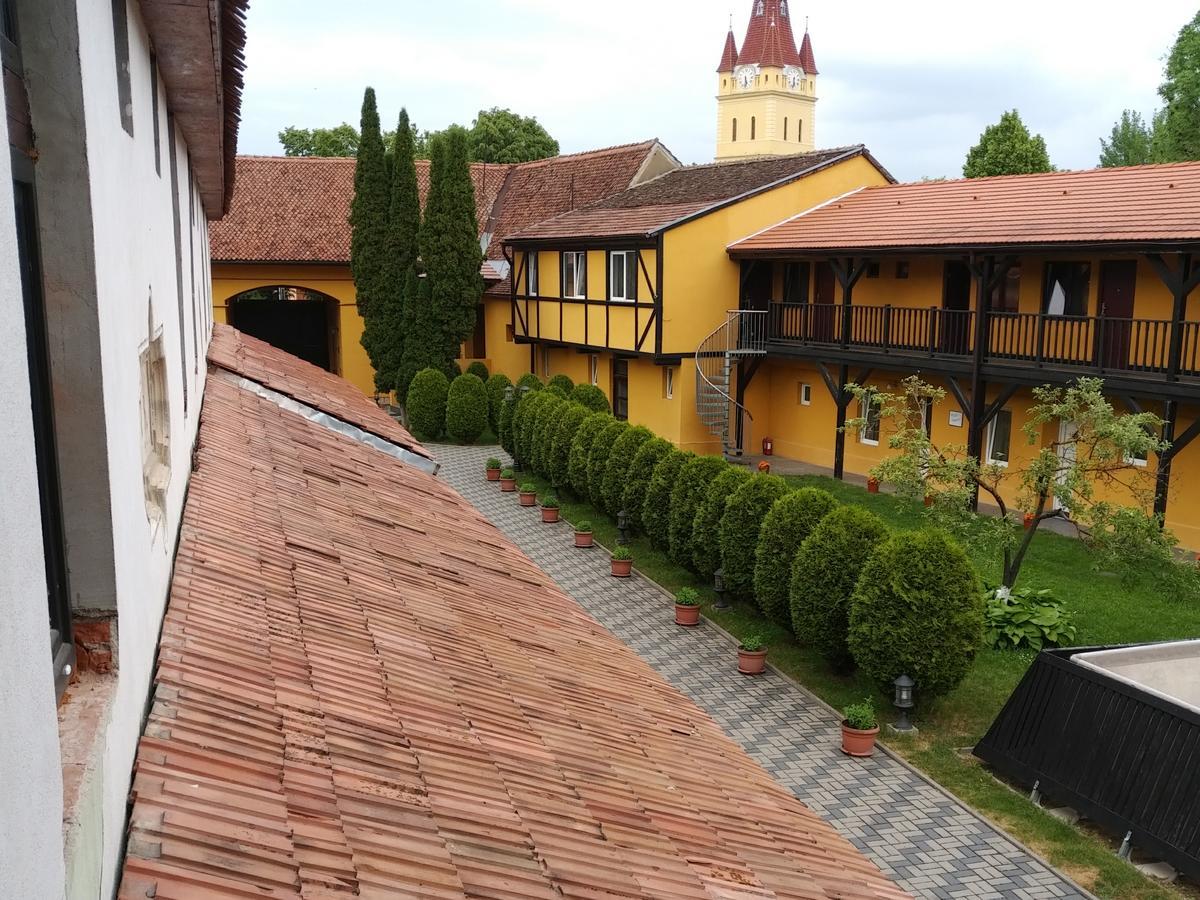 Cristian Inn Экстерьер фото