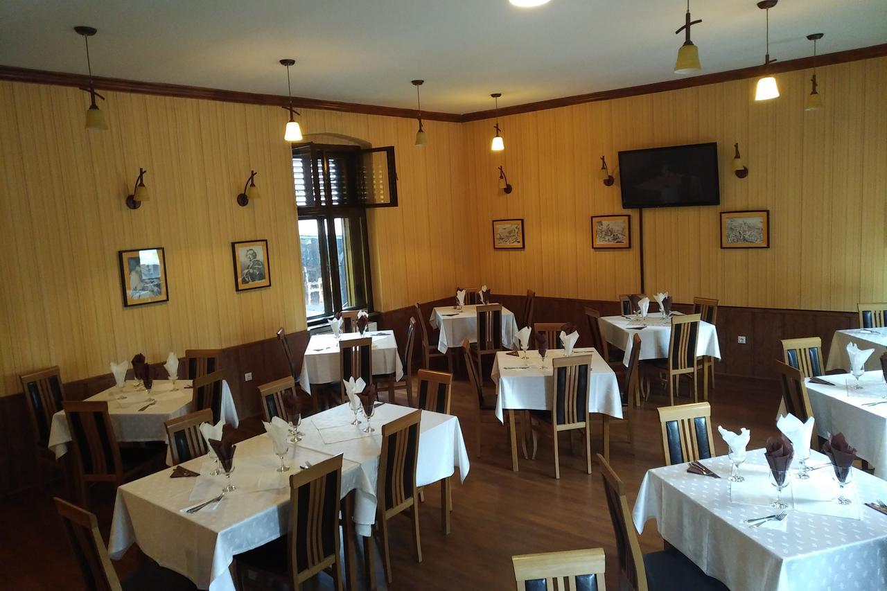Cristian Inn Экстерьер фото