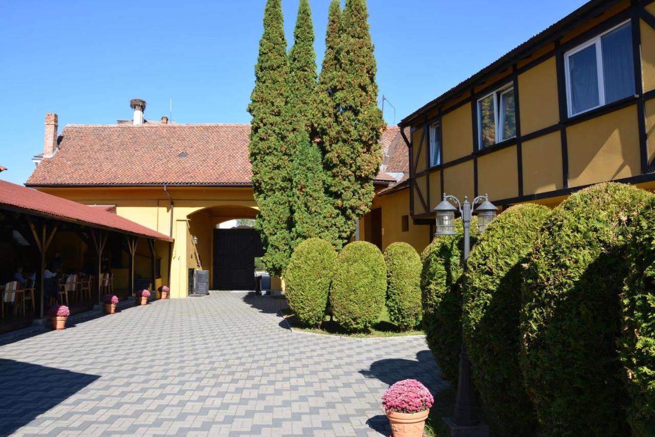 Cristian Inn Экстерьер фото