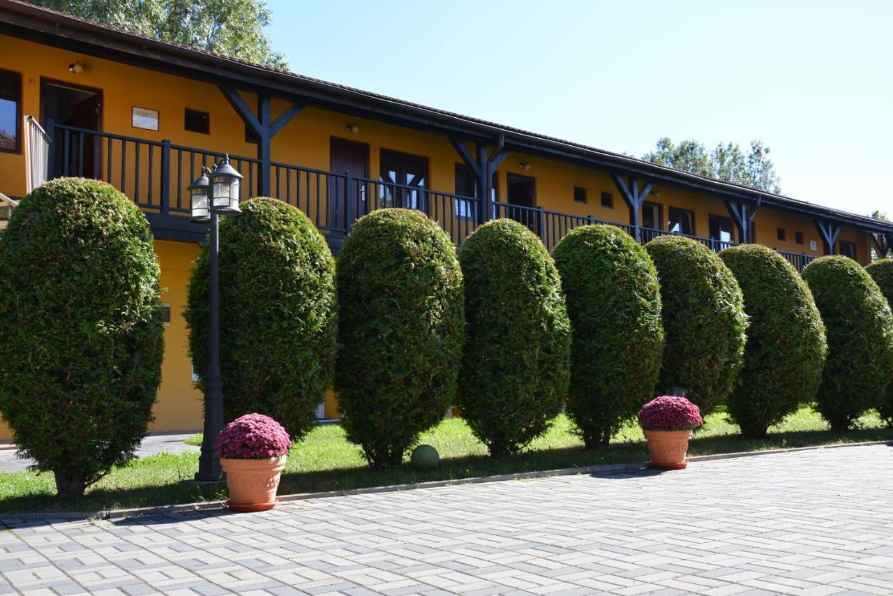Cristian Inn Экстерьер фото