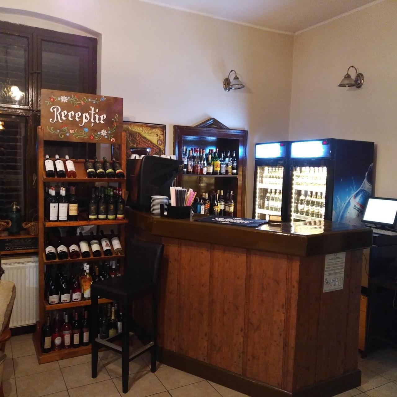 Cristian Inn Экстерьер фото