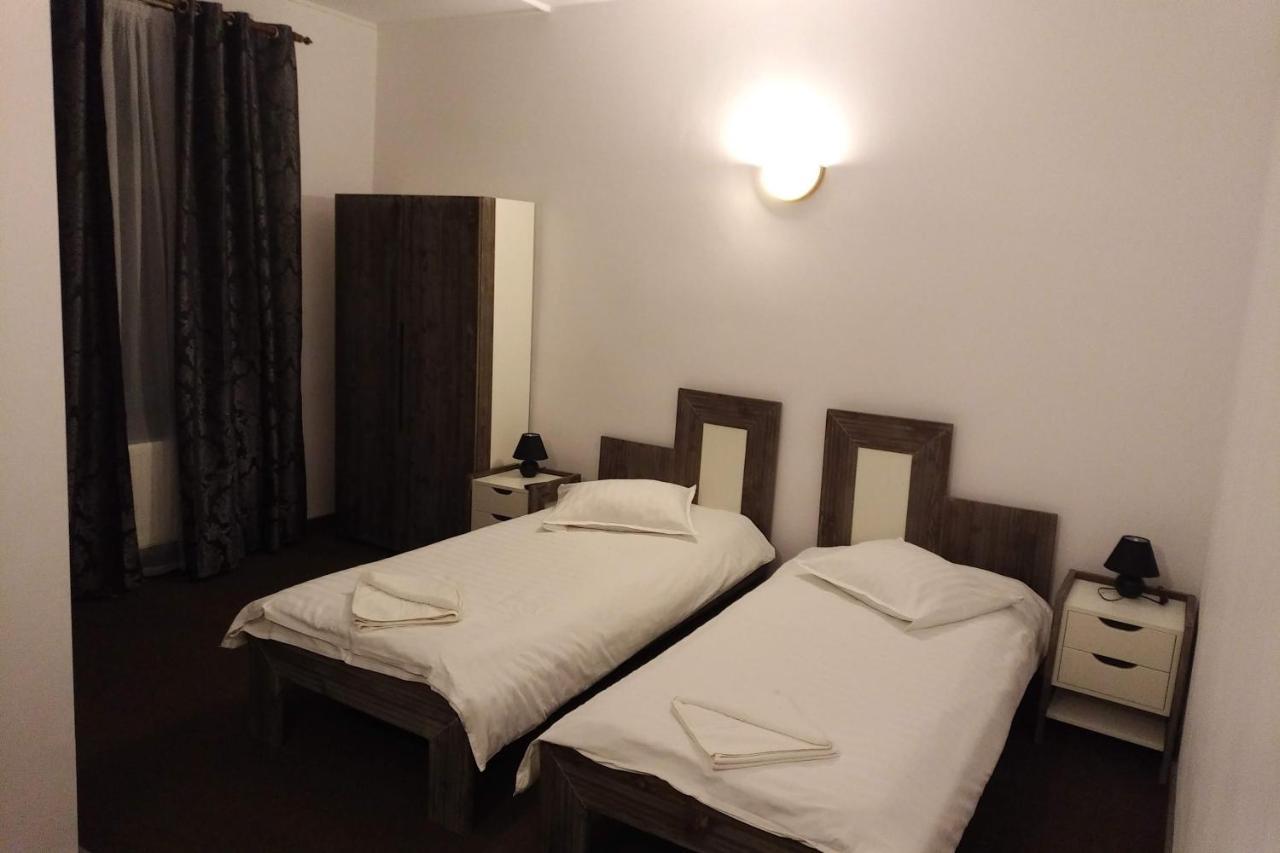 Cristian Inn Экстерьер фото
