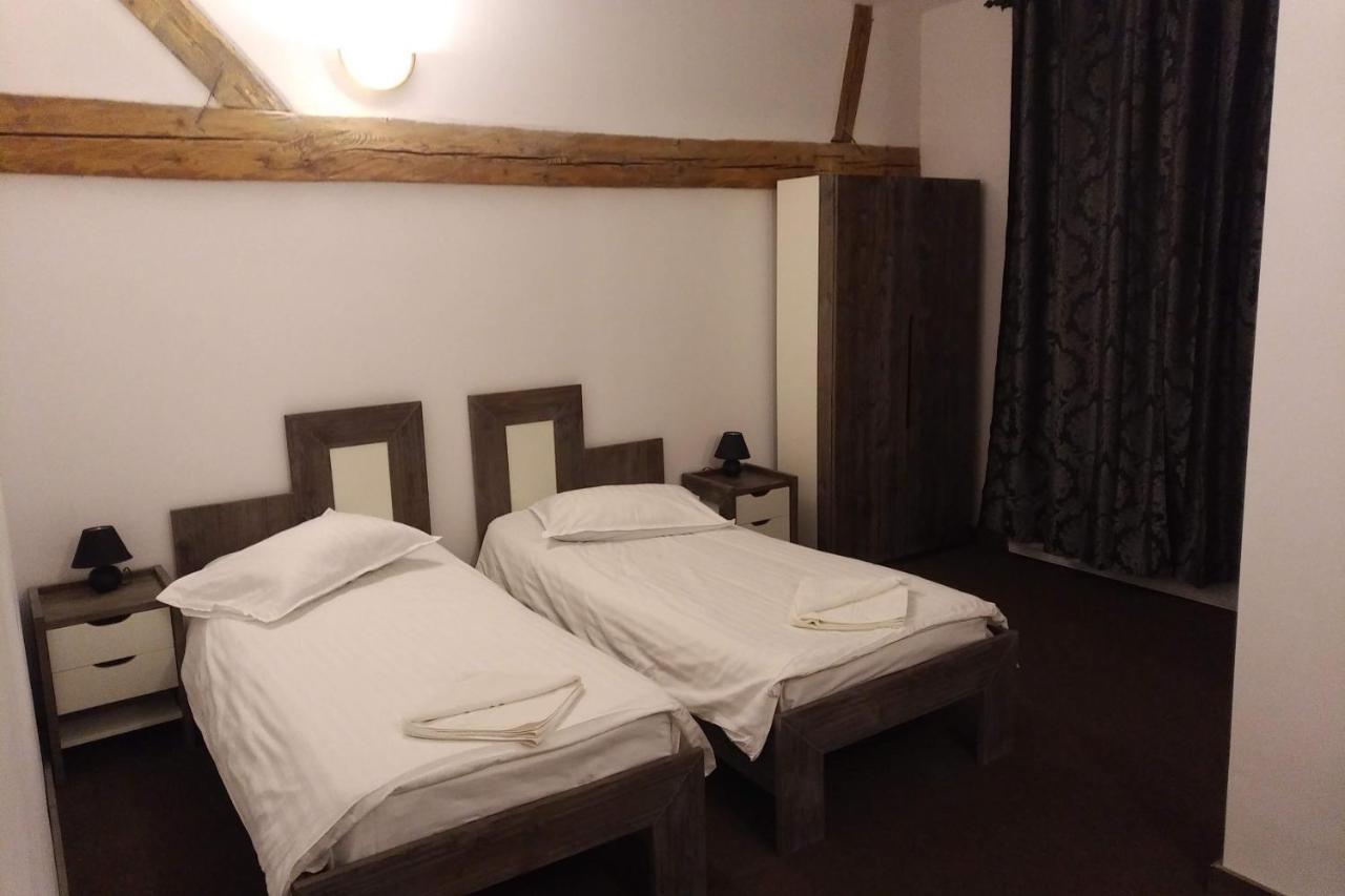 Cristian Inn Экстерьер фото