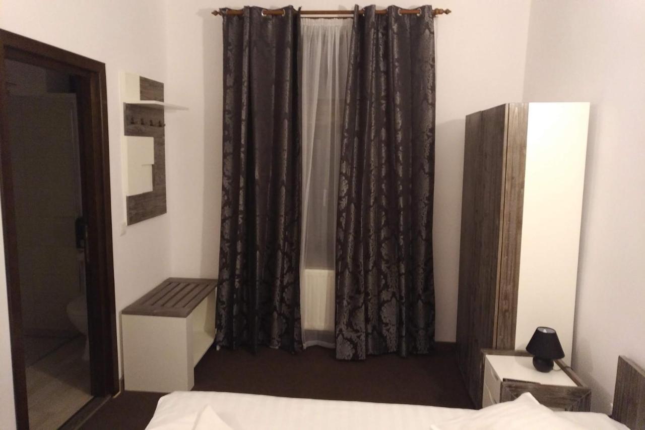 Cristian Inn Экстерьер фото