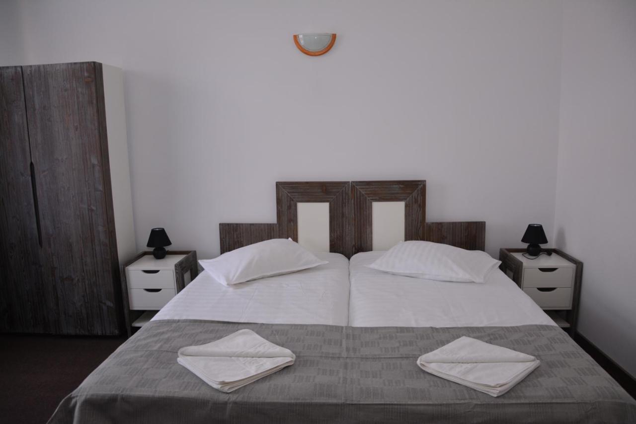 Cristian Inn Экстерьер фото