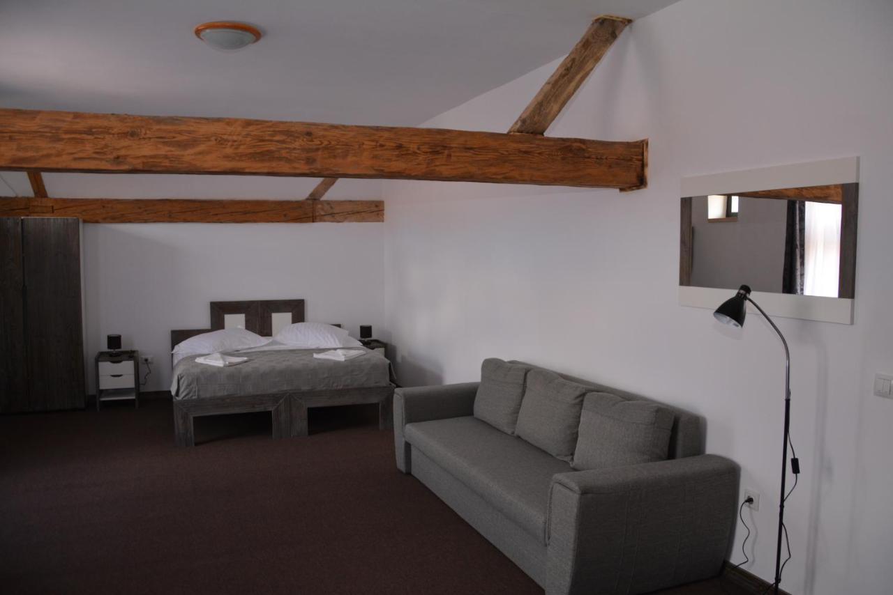 Cristian Inn Экстерьер фото