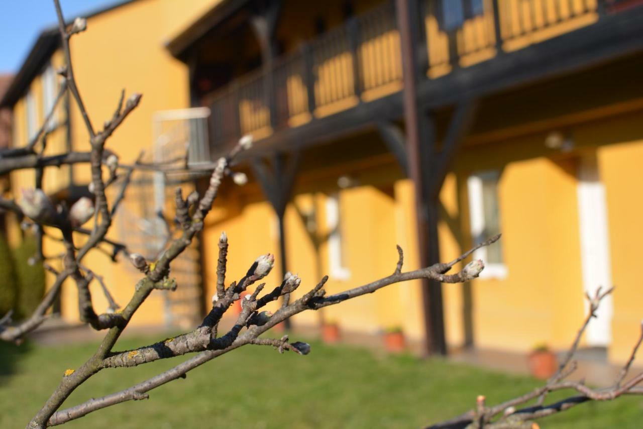 Cristian Inn Экстерьер фото